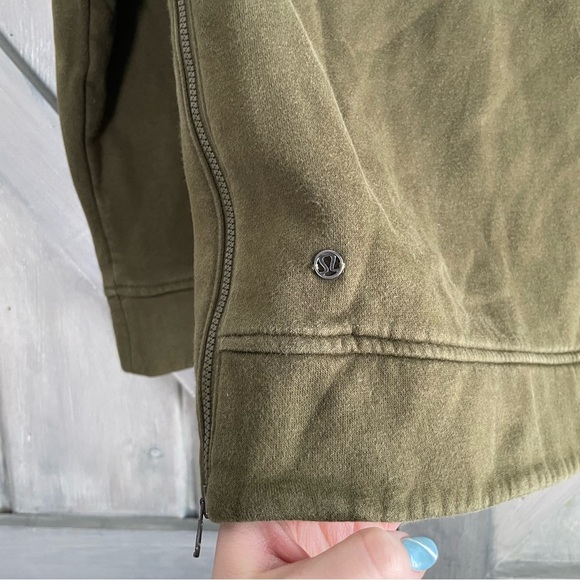 Lululemon Fleece Pullover hidden kangaroo pocket size 4‎ - Picture 4 of 10